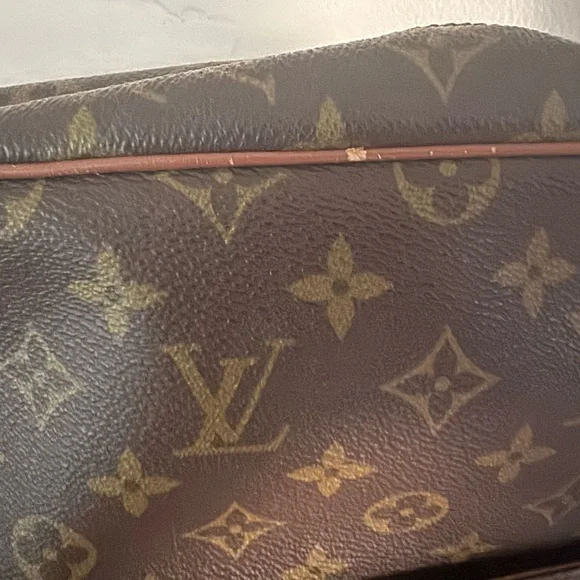 Louis Vuitton Brown Monogram Messenger Bag - Picture 6 of 10